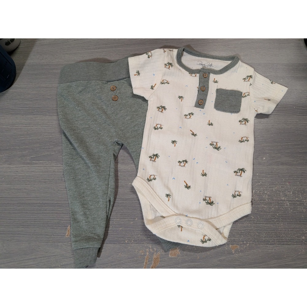 Rene Rofe Baby Boys 6-9 Months Palm Tree Bodysuit and Sage Green Pants Set